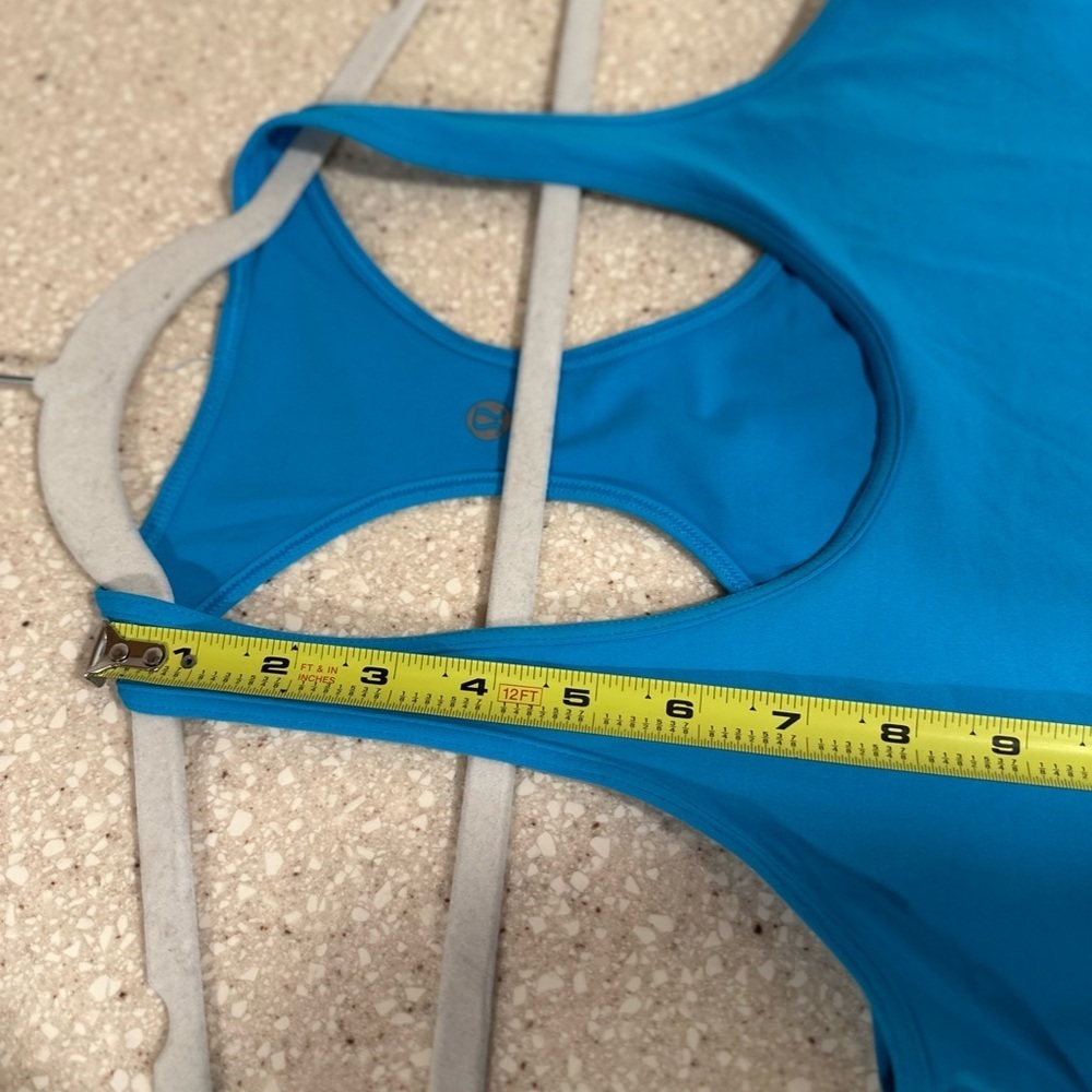 Lululemon Cool Racerback in Beach Blanket Blue GUC Size 4 (See measurements) UV - Picture 8 of 11